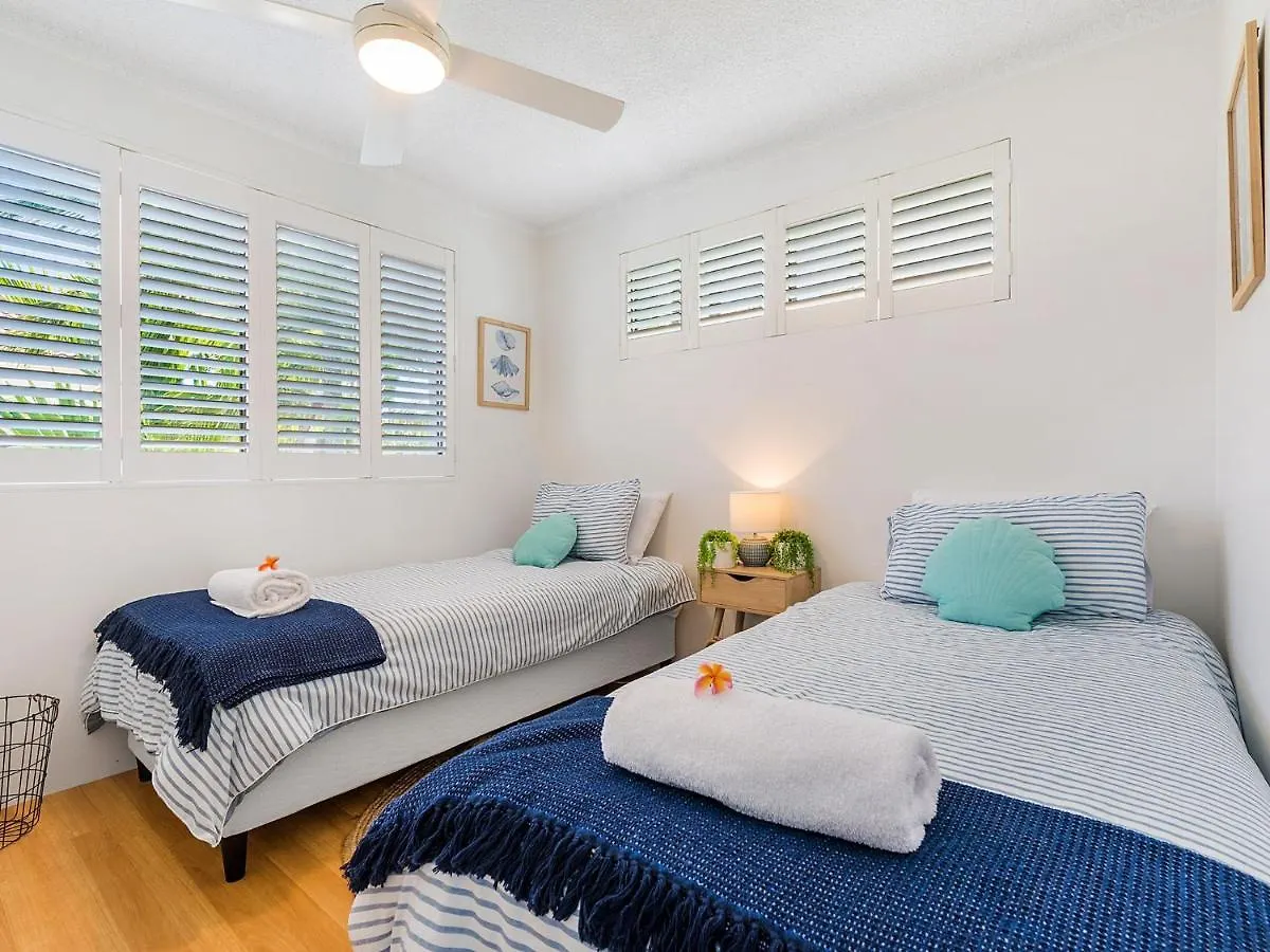 Belmondos Unit 4 Noosa Parade 81 Apartment