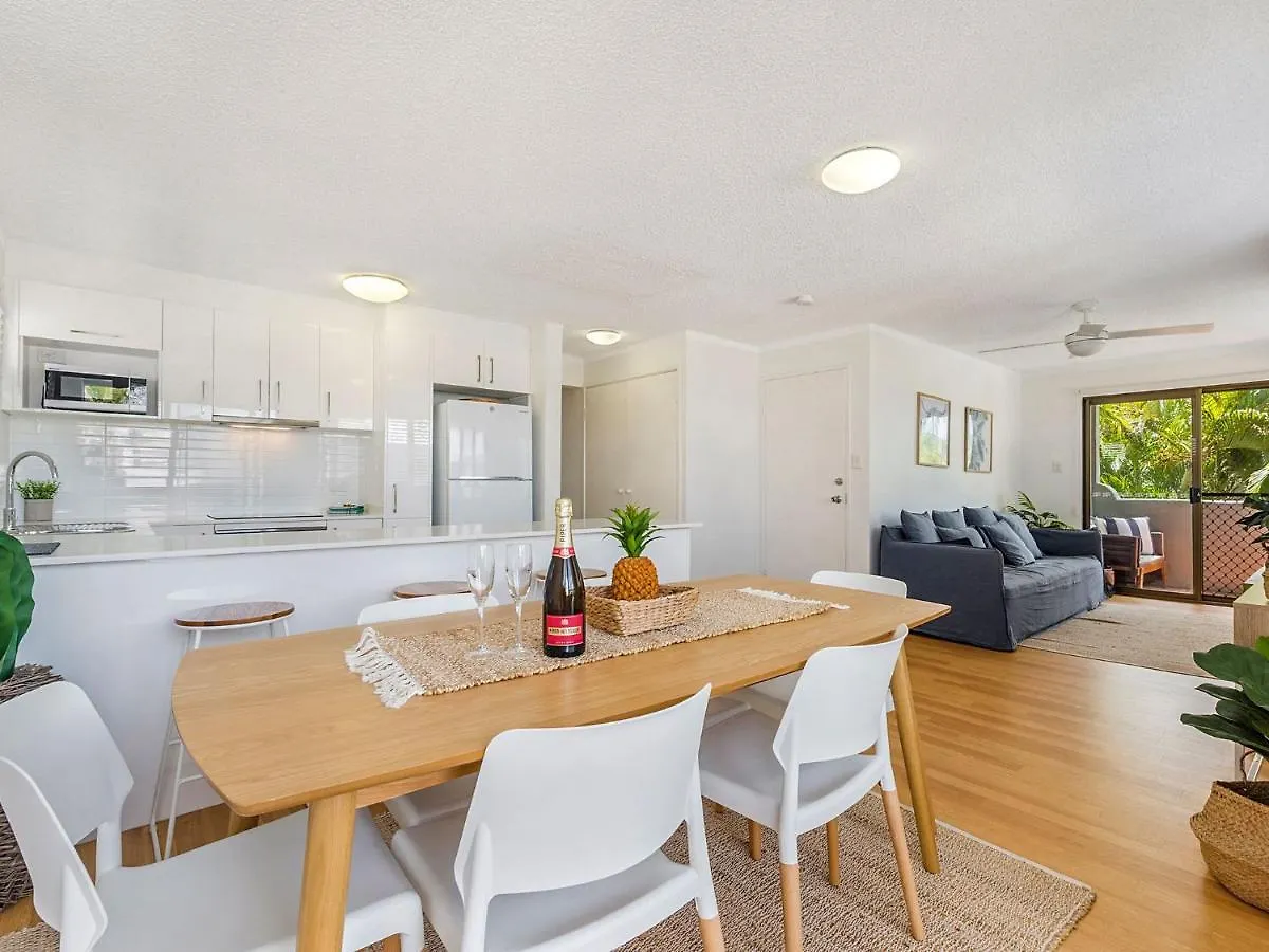 Belmondos Unit 4 Noosa Parade 81 Apartment Australia
