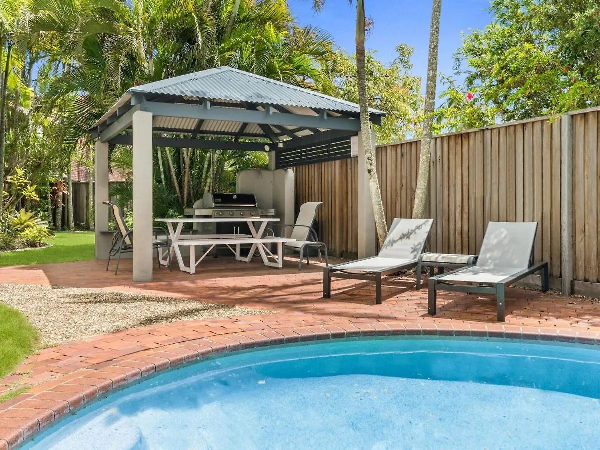 Belmondos Unit 4 Noosa Parade 81 Apartment